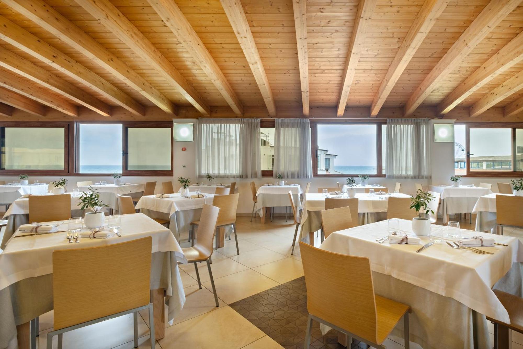 Hotel Marc 4*